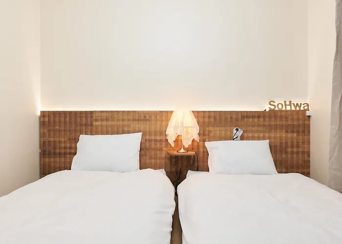 ヴィラ Sohwa Mansion 8-minute Walk To Gyeongbokgung